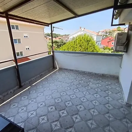 Kureli - Two Bedroom With Terrace Daire *